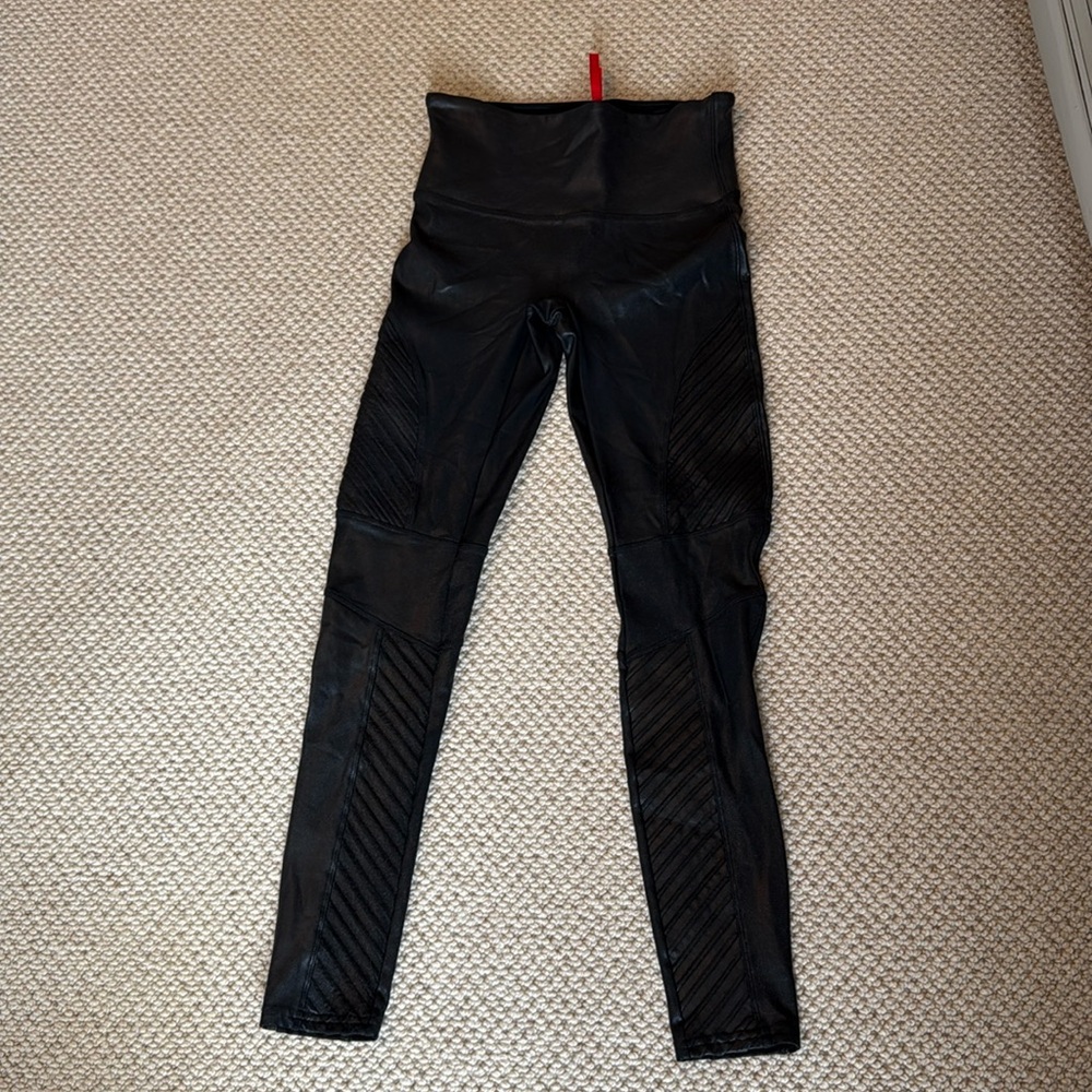 Spanx high rise black moto leggings sz M
